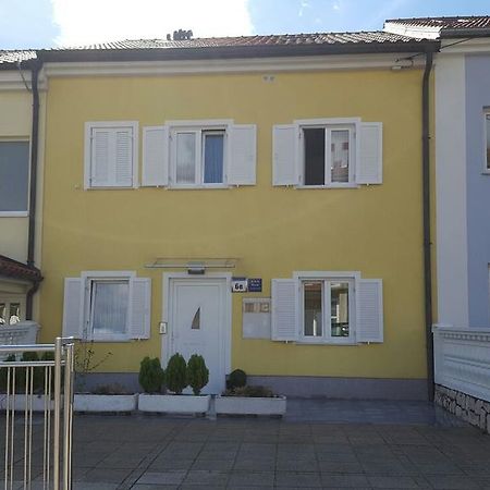 Haus Ella Apartment Novi Vinodolski Ngoại thất bức ảnh
