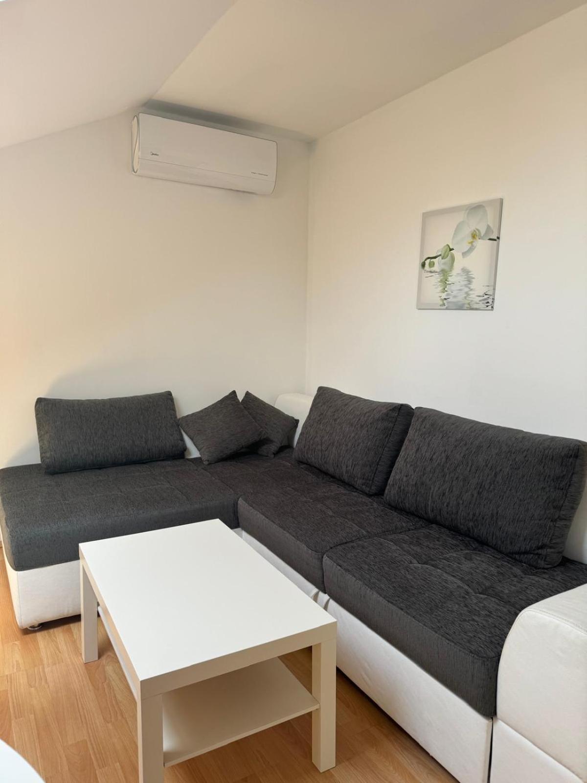 Haus Ella Apartment Novi Vinodolski Ngoại thất bức ảnh