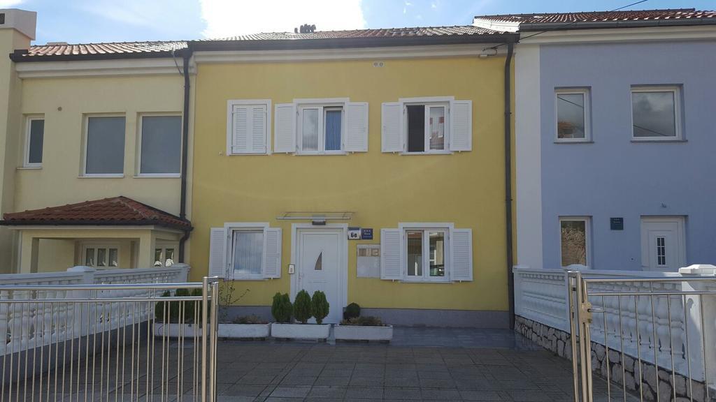 Haus Ella Apartment Novi Vinodolski Ngoại thất bức ảnh